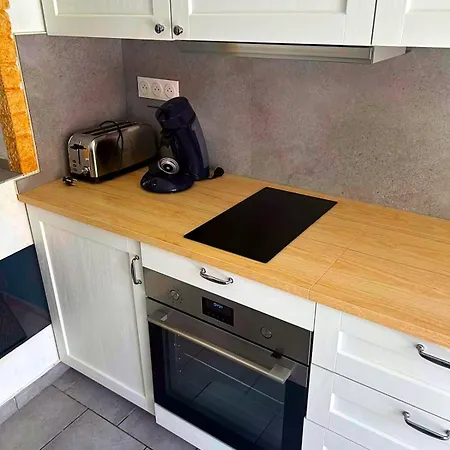Cosy 22 M2 - Centre Historique - Wifi Et Linge * Agde
