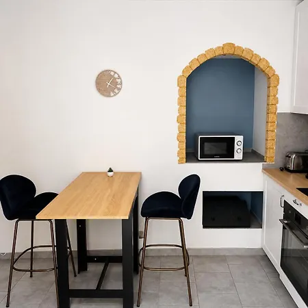 Cosy 22 M2 - Centre Historique - Wifi Et Linge Agde