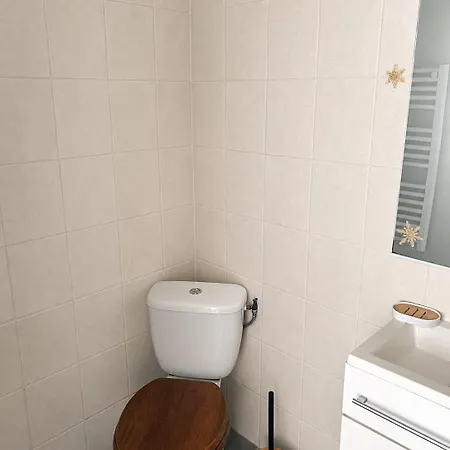 Apartment Studio Cosy Au Coeur D'Agde Historique Avec Wifi Et Linge