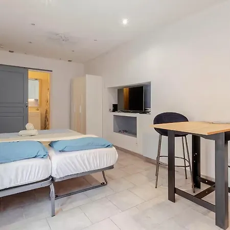 Apartment Cosy 22 M2 - Centre Historique - Wifi Et Linge Agde