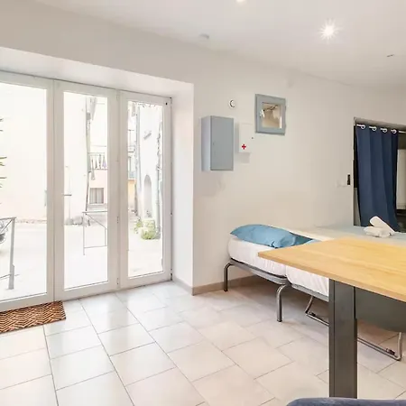 Cosy 22 M2 - Centre Historique - Wifi Et Linge * Agde