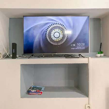 Cosy 22 M2 - Centre Historique - Wifi Et Linge Agde